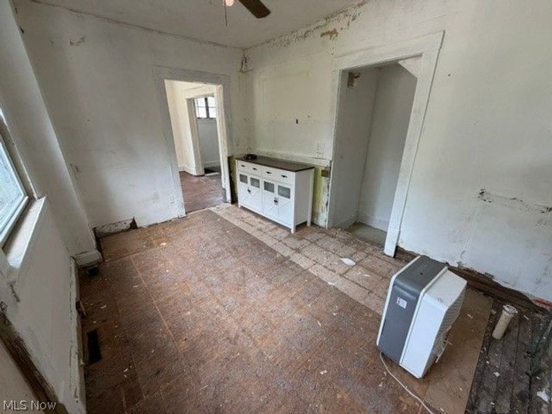462 Watson Street, Akron, OH 44305 Photo 8