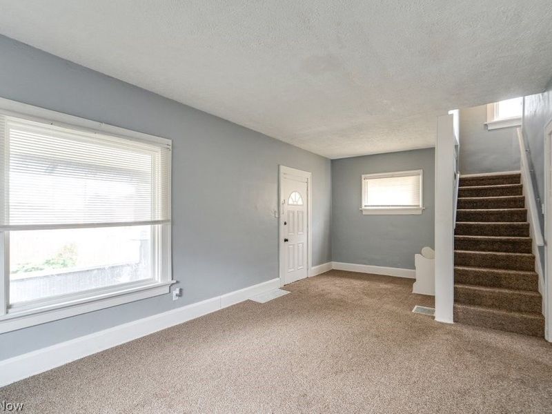 732 Akin Court SW, Canton, OH 44706 Photo 5