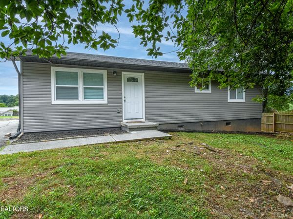617 Patterson Rd, Walland, TN 37886