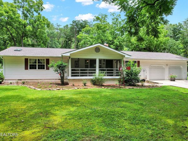 718 Dewind Drive, Pikeville, TN 37367