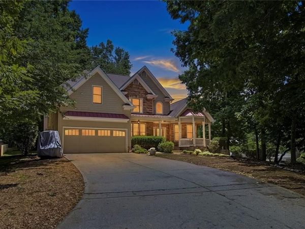 182 Little Victoria Road , Woodstock, GA 30189