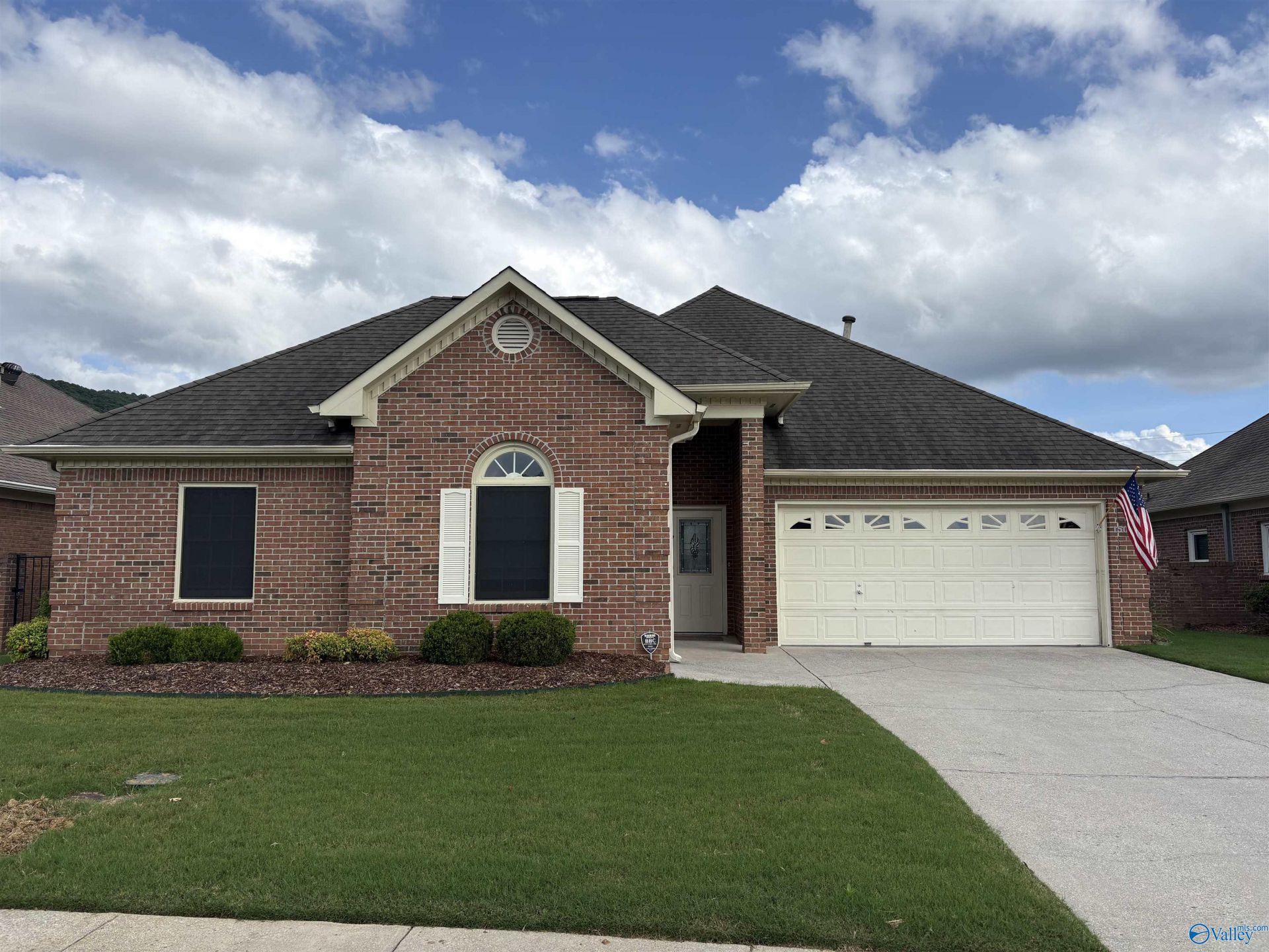 15063 Ashmont Blvd Se, Huntsville, AL 35803 Main Photo