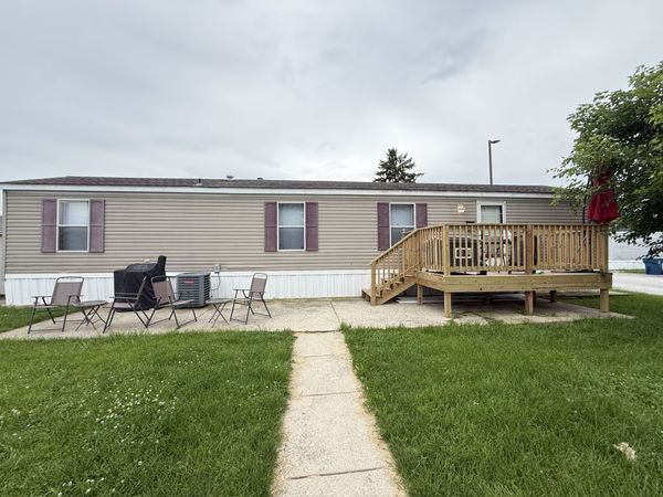 1712 S Dixie Highway , Crete, IL 60417