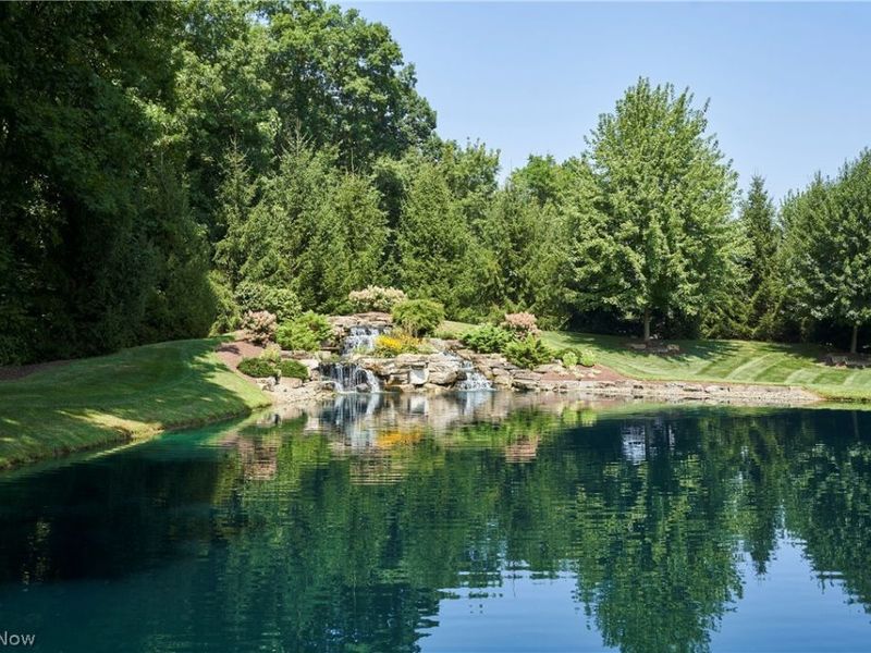520 Arbor Falls Drive, Sharon, OH 44281 Photo 28
