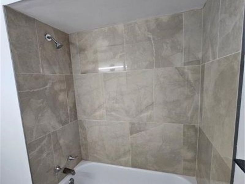4063 E 148th Street, Cleveland, OH 44128 Photo 8