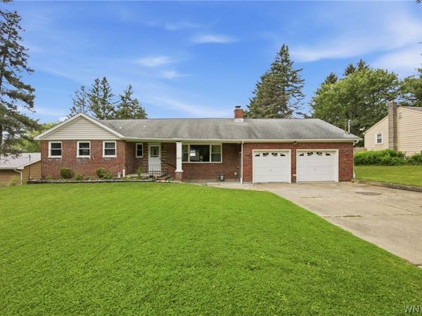 2000 Vermont Street, North Collins, NY 14111