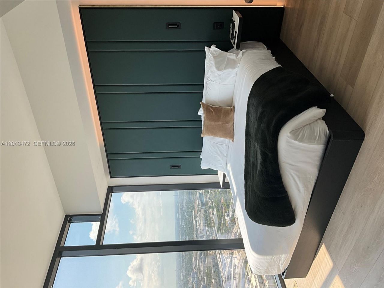 20 NE 11th St , Unit 2409, Miami, FL 33132 Photo