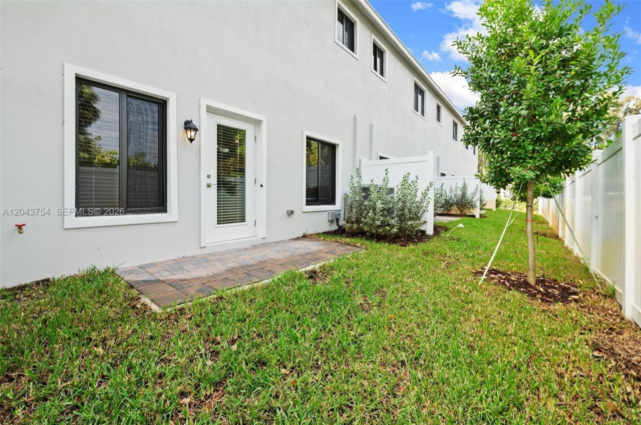 6007 Coralberry St , Haverhill, FL 33415 Photo
