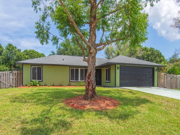 5612 Deleon Avenue, Fort Pierce, FL 34951