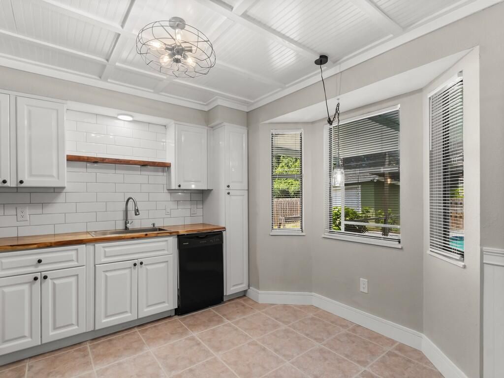 5612 Deleon Avenue, Fort Pierce, FL 34951 Photo
