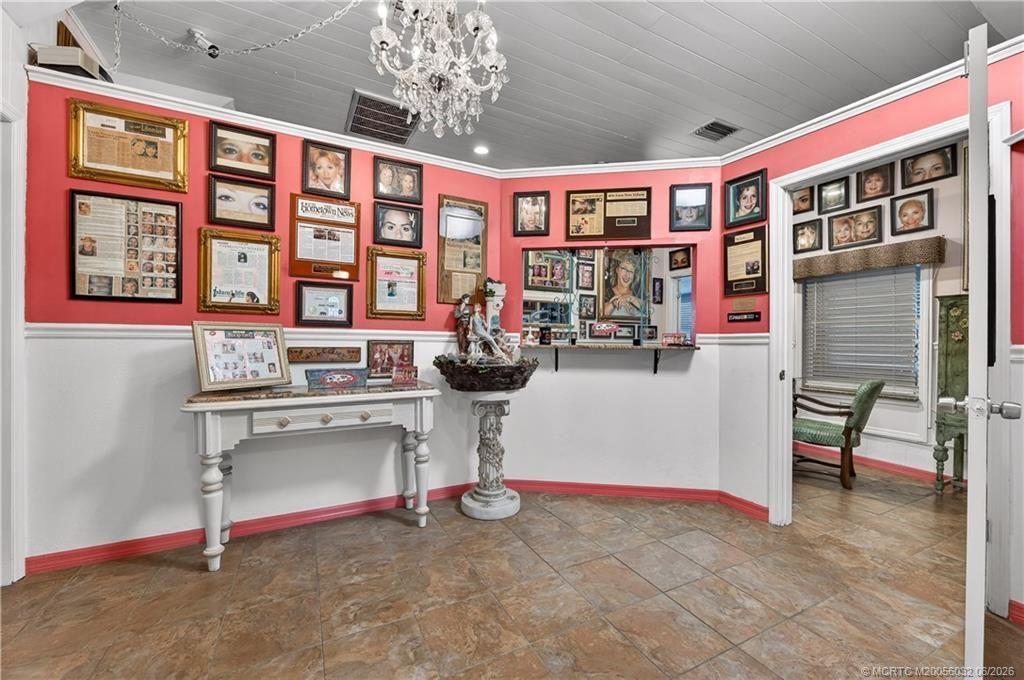 1005 W Midway Road , Fort Pierce, FL 34982 Photo