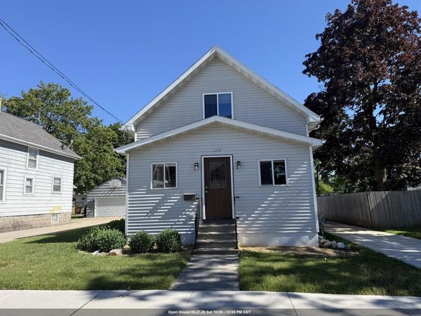 1042 TYLER AVENUE, Oshkosh, WI 54902