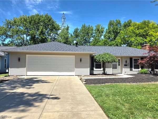 755 Merrimak Drive , Berea, OH 44017