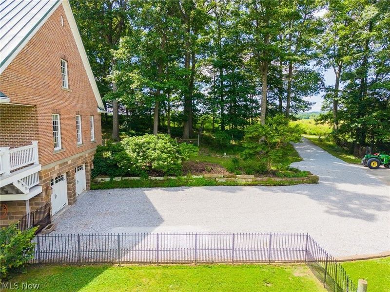 7575 Brown Rd., Shreve, OH 44676 Photo 3