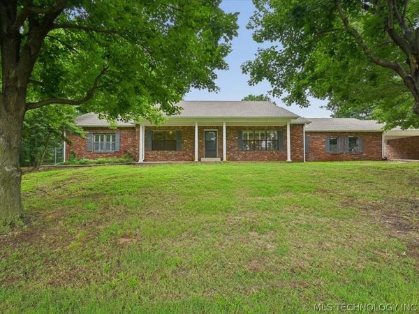 11644 S 76th East Avenue , Bixby, OK 74008