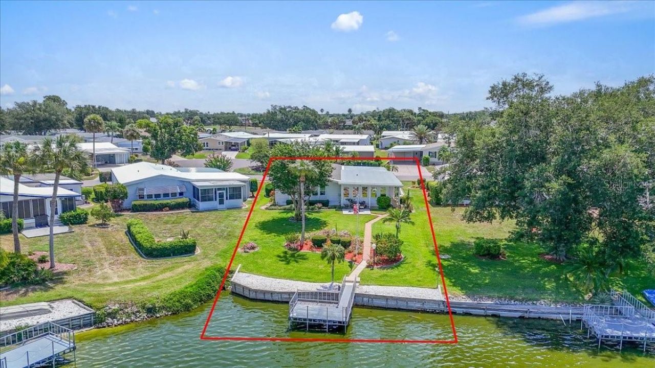 8469 Imperial Lakes Circle, Palmetto, FL 34221 Photo