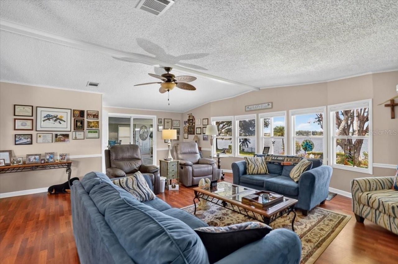 8469 Imperial Lakes Circle, Palmetto, FL 34221 Photo