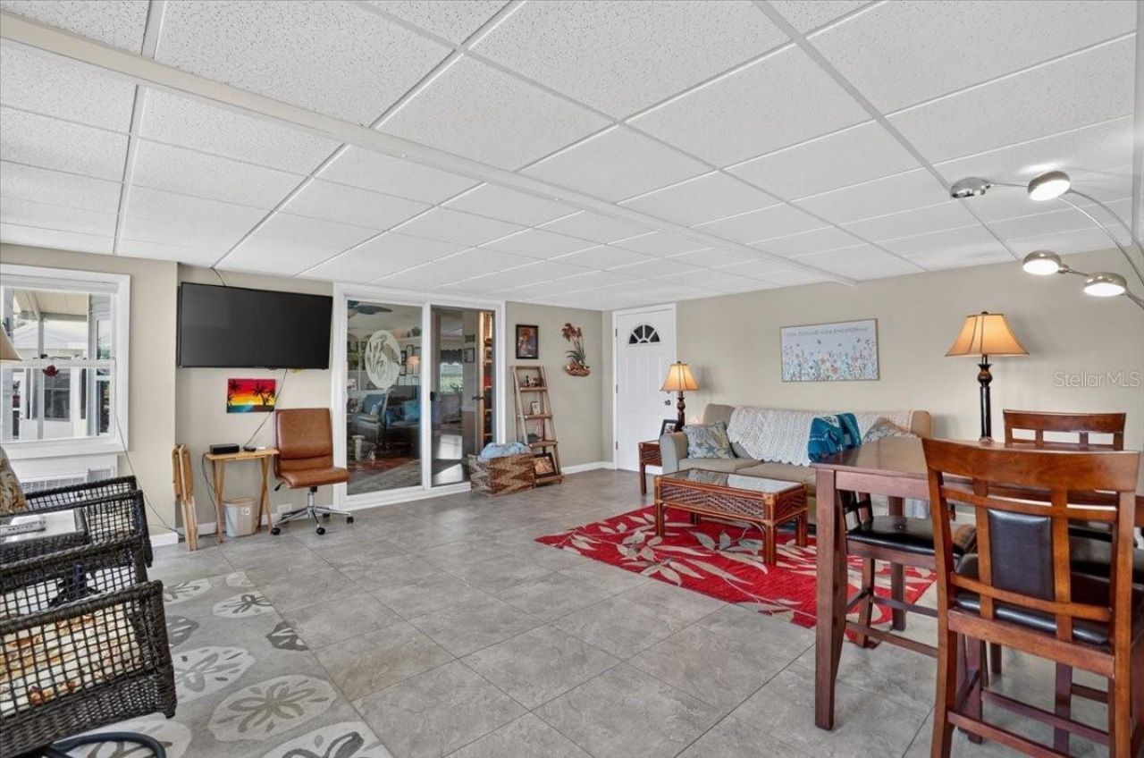 8469 Imperial Lakes Circle, Palmetto, FL 34221 Photo