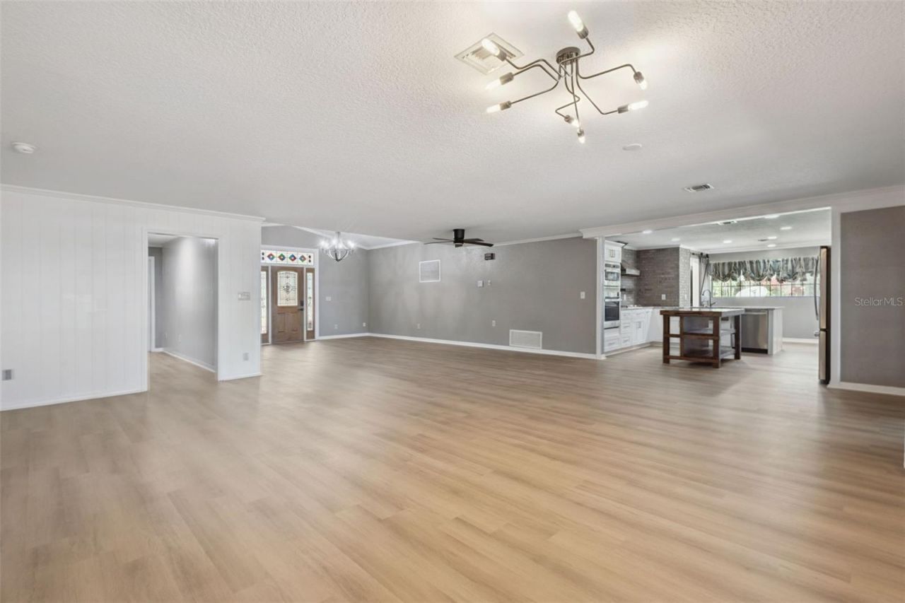 35040 Shady Oaks Lane, Fruitland Park, FL 34731 Photo