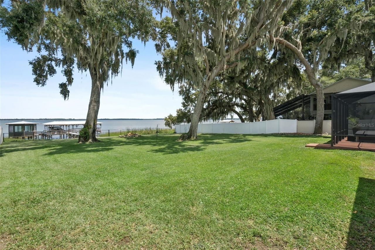35040 Shady Oaks Lane, Fruitland Park, FL 34731 Photo
