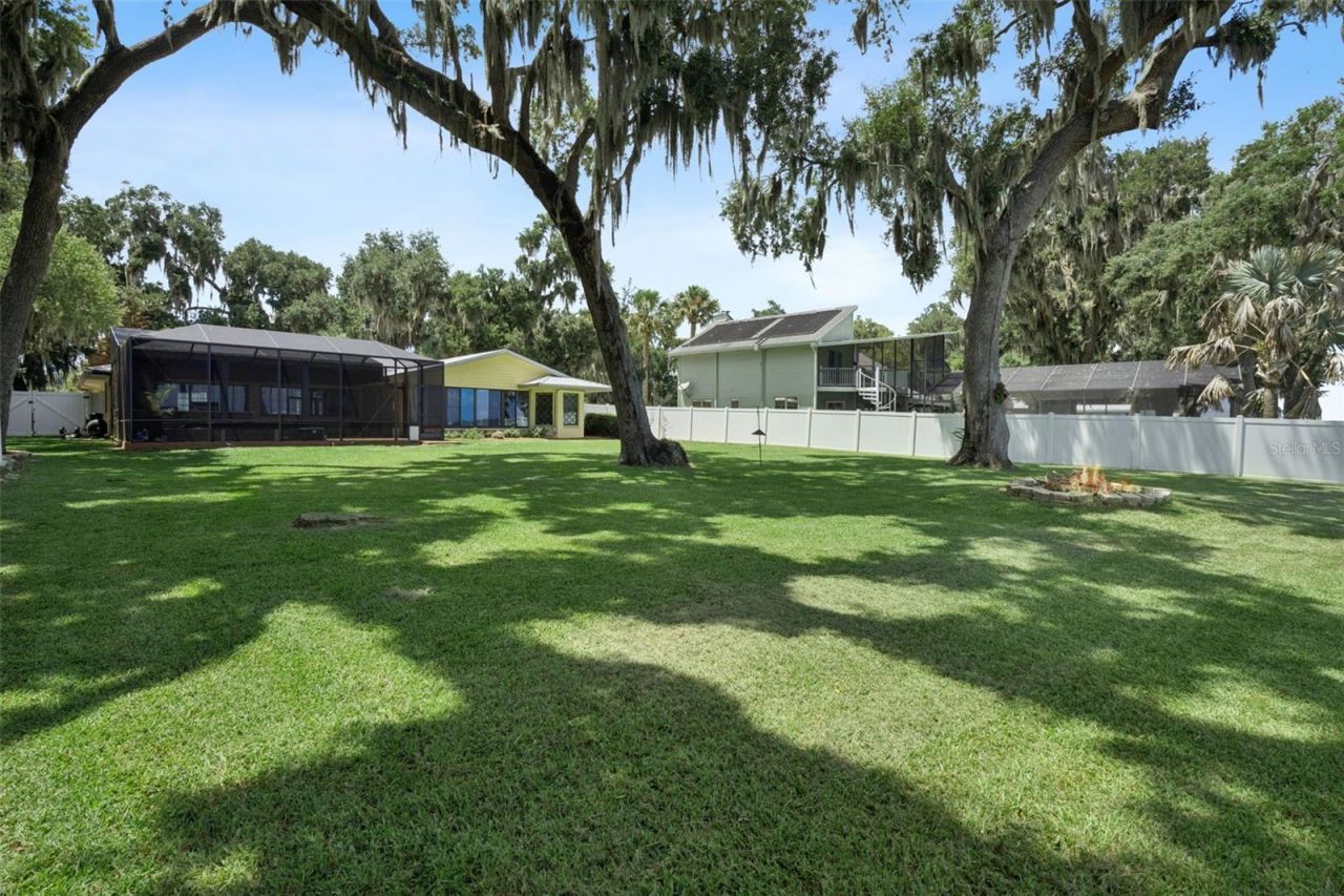 35040 Shady Oaks Lane, Fruitland Park, FL 34731 Photo
