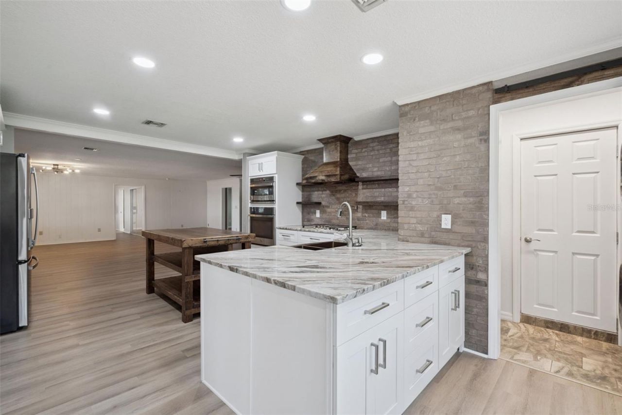 35040 Shady Oaks Lane, Fruitland Park, FL 34731 Photo