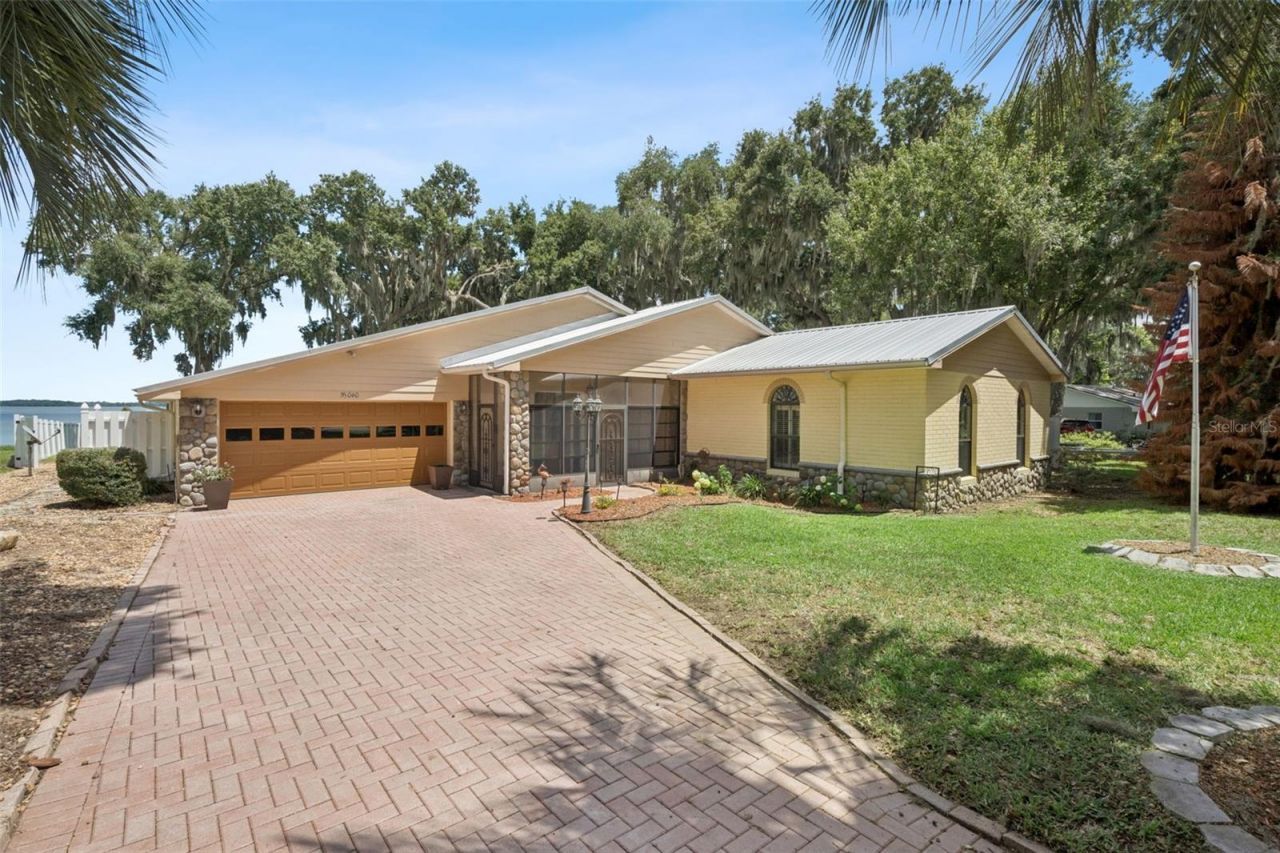 35040 Shady Oaks Lane, Fruitland Park, FL 34731 Photo