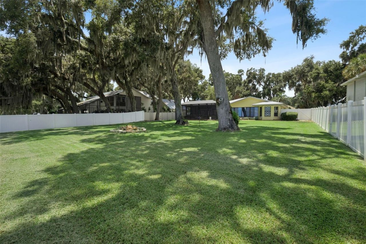 35040 Shady Oaks Lane, Fruitland Park, FL 34731 Photo