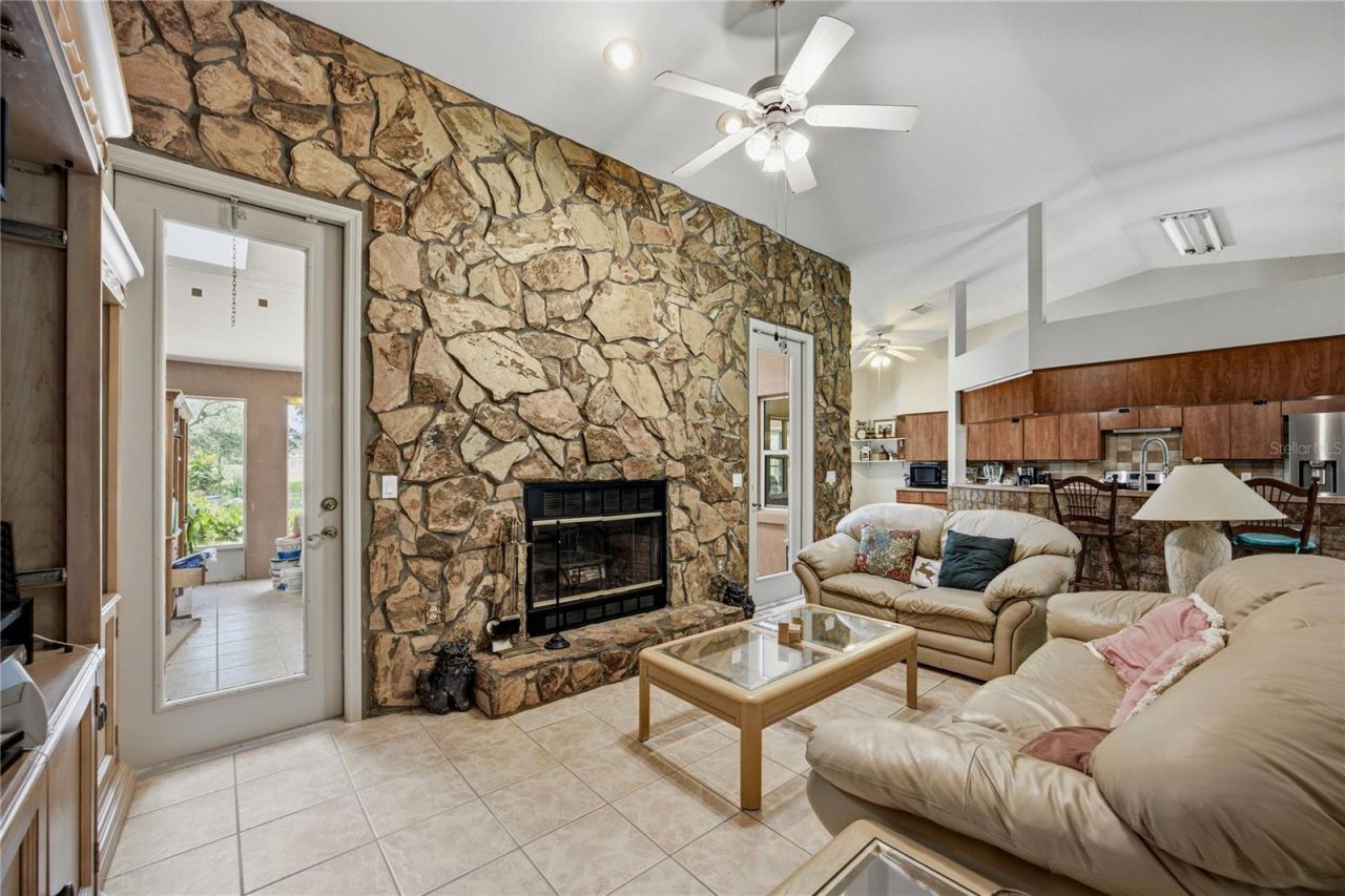 11751 SE 16th Lane , Morriston, FL 32668 Photo