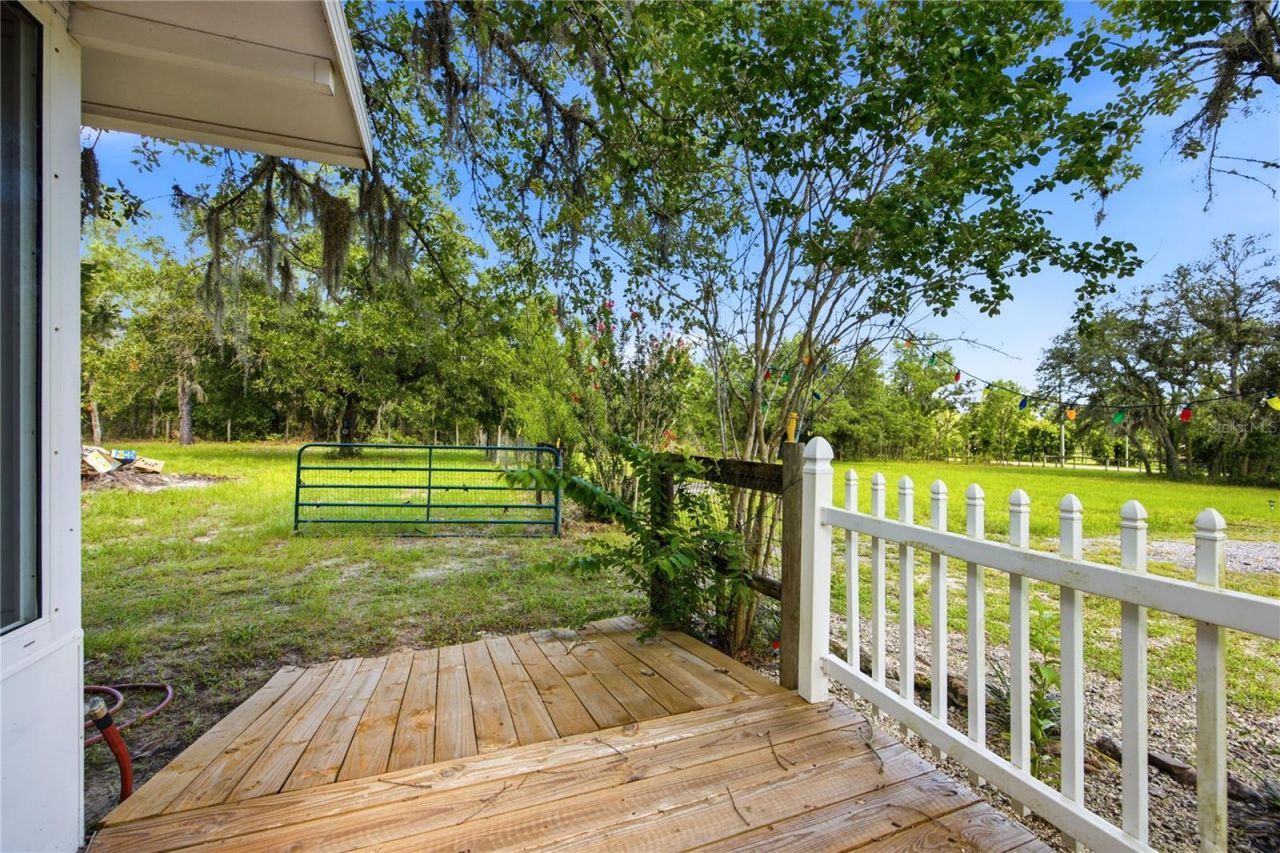 11751 SE 16th Lane , Morriston, FL 32668 Photo