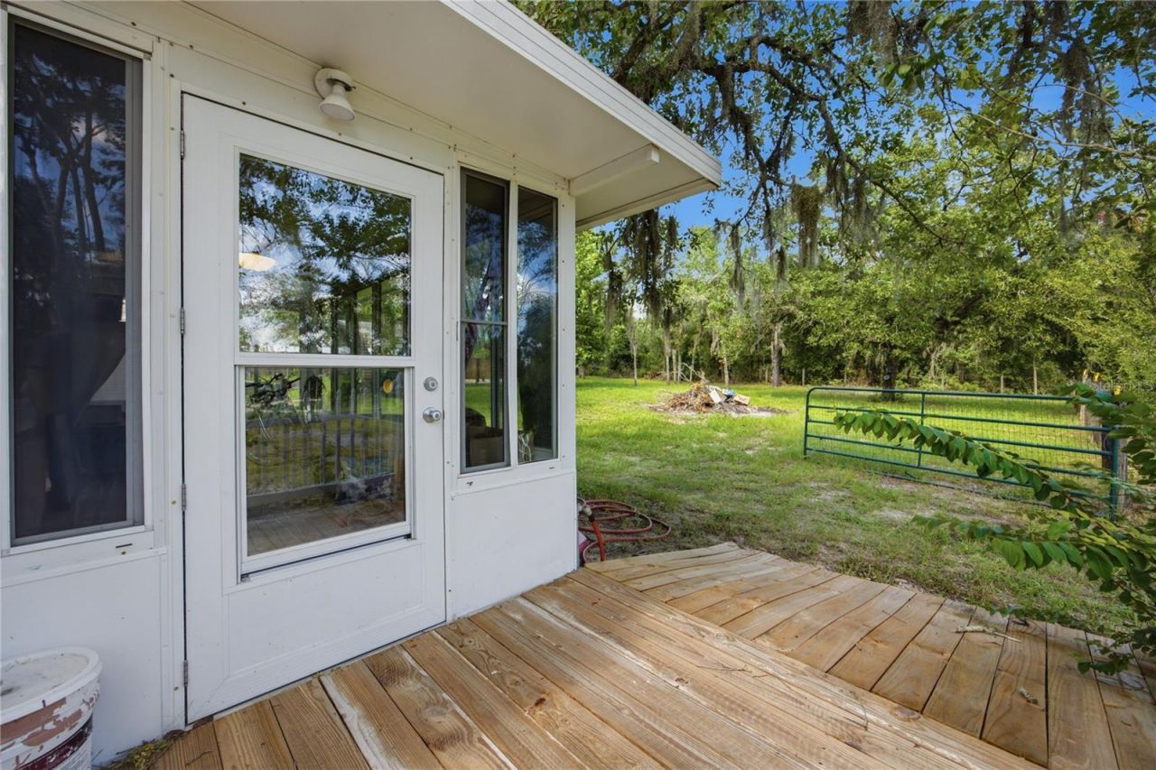 11751 SE 16th Lane , Morriston, FL 32668 Photo