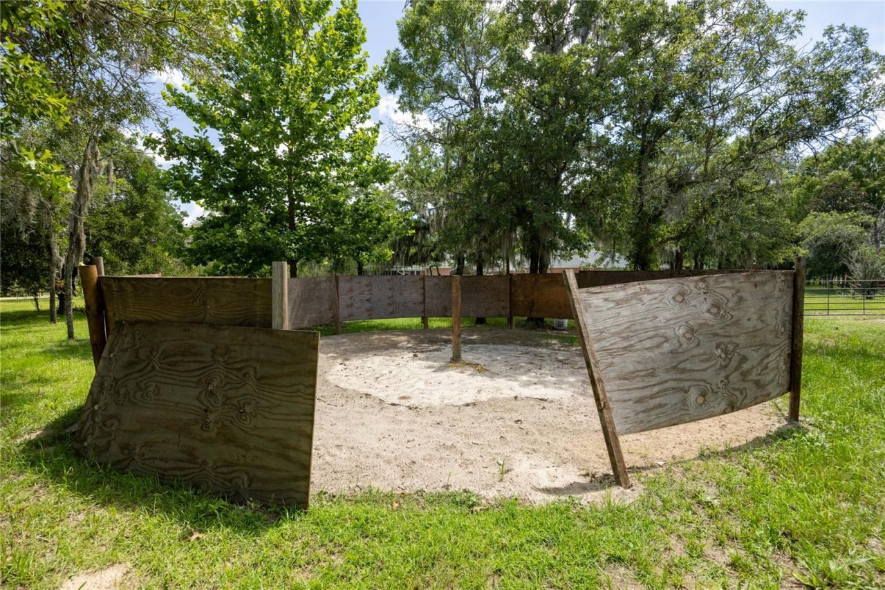 11751 SE 16th Lane , Morriston, FL 32668 Photo
