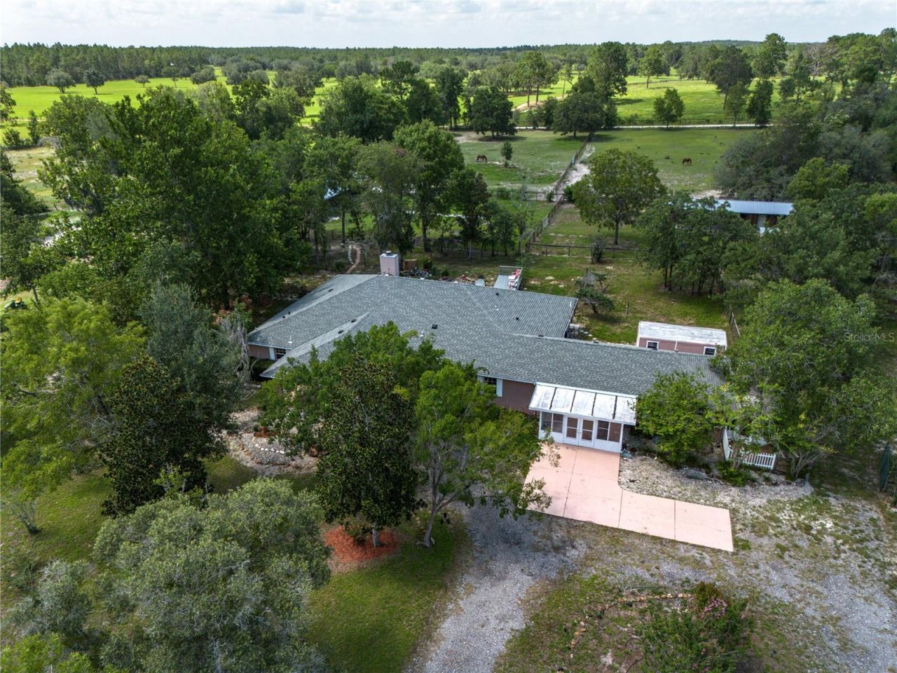 11751 SE 16th Lane , Morriston, FL 32668 Photo