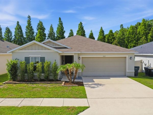 7437 IBIS DRIVE , LAKELAND, FL 33810