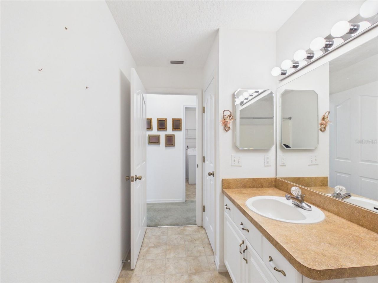 11236 N Rain Point , Inglis, FL 34449 Photo