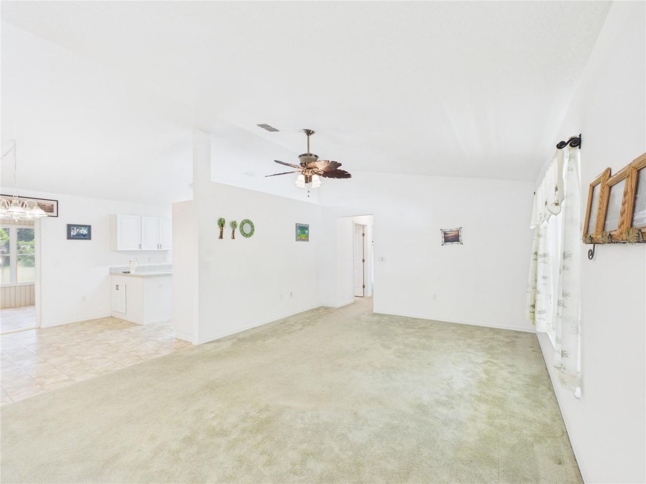 11236 N Rain Point , Inglis, FL 34449 Photo