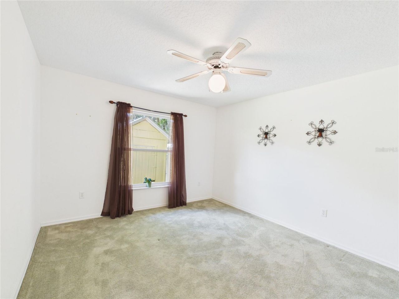 11236 N Rain Point , Inglis, FL 34449 Photo