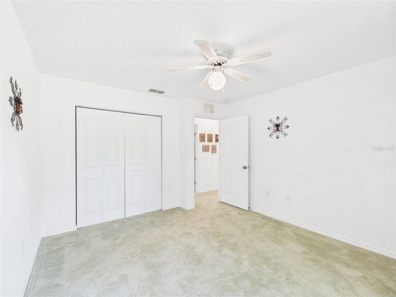 11236 N Rain Point , Inglis, FL 34449 Photo