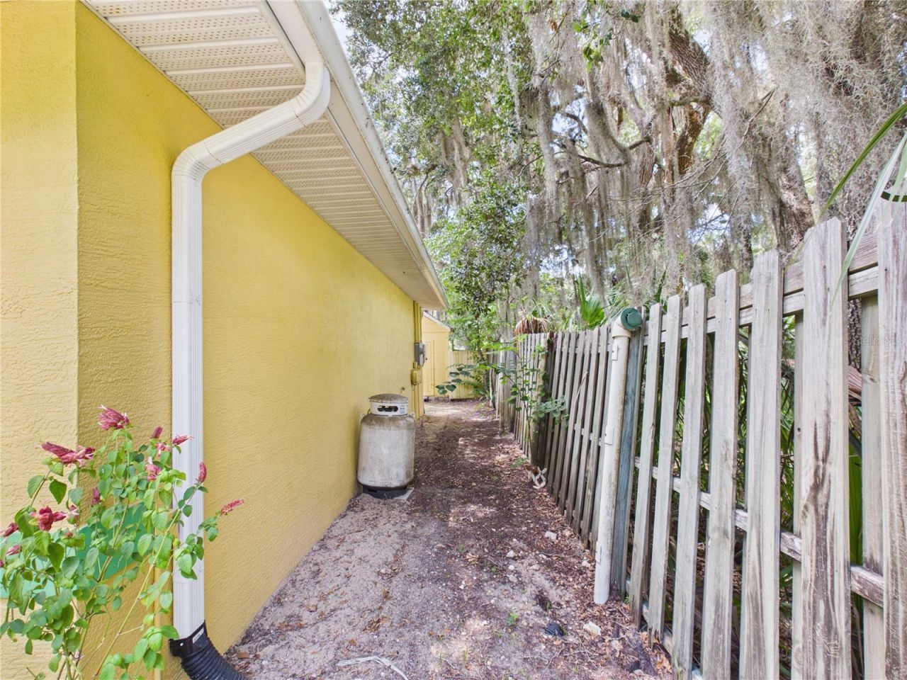 11236 N Rain Point , Inglis, FL 34449 Photo