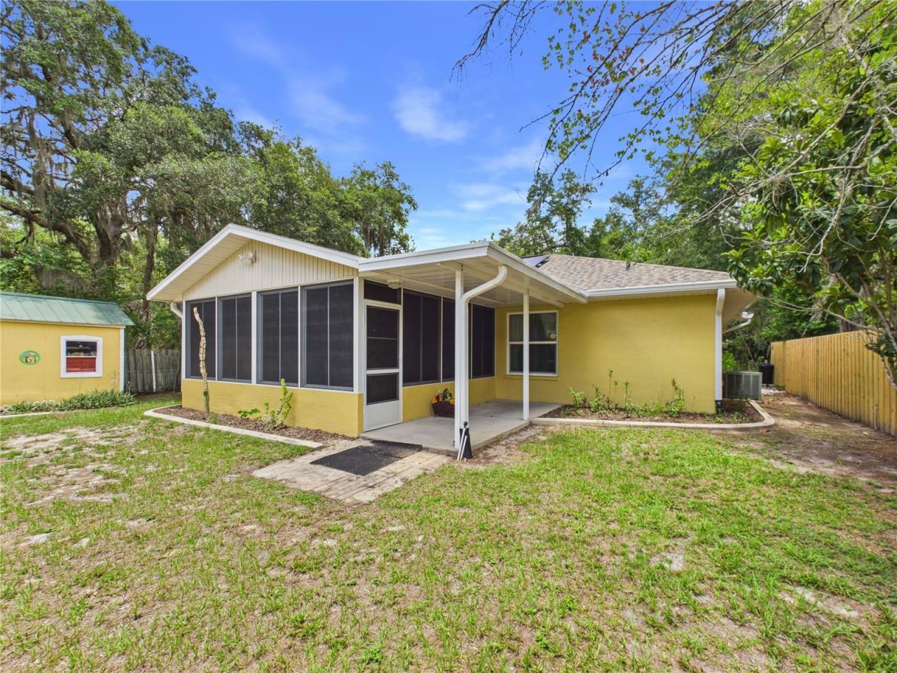 11236 N Rain Point , Inglis, FL 34449 Photo