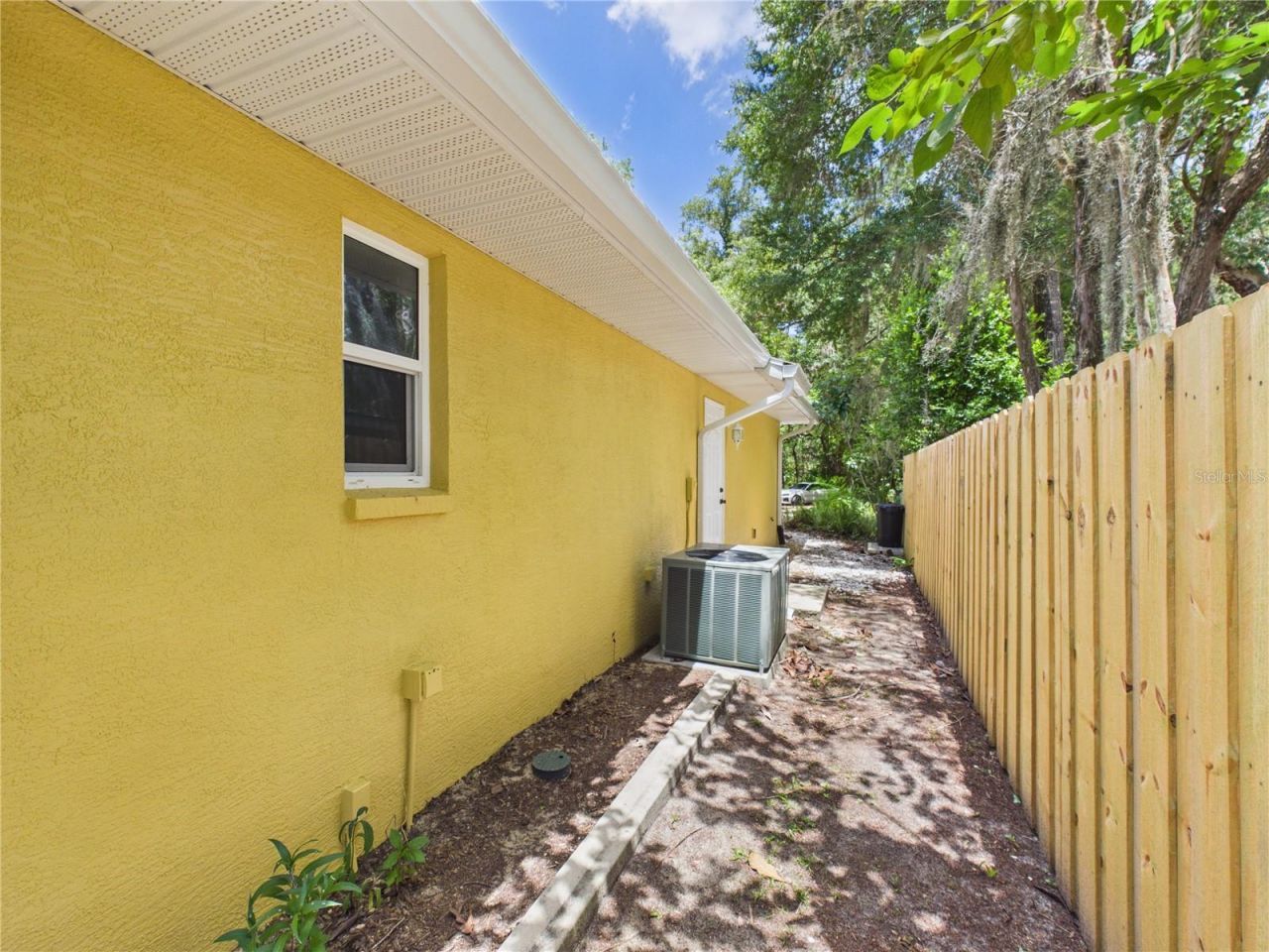11236 N Rain Point , Inglis, FL 34449 Photo