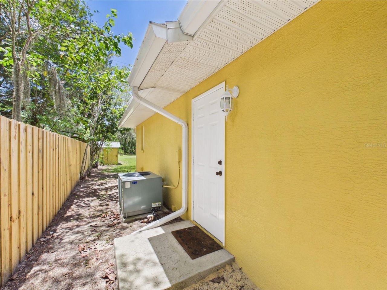 11236 N Rain Point , Inglis, FL 34449 Photo
