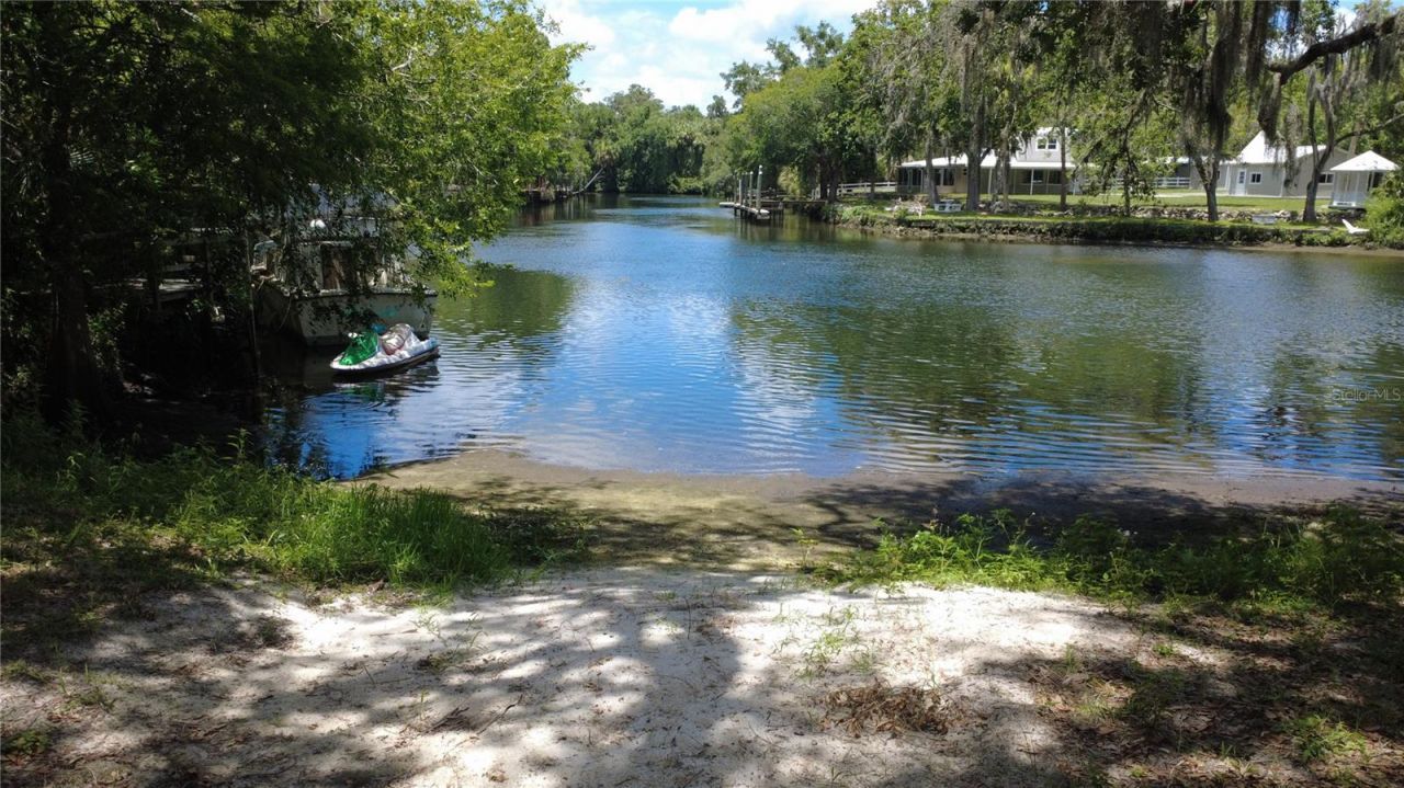 11236 N Rain Point , Inglis, FL 34449 Photo
