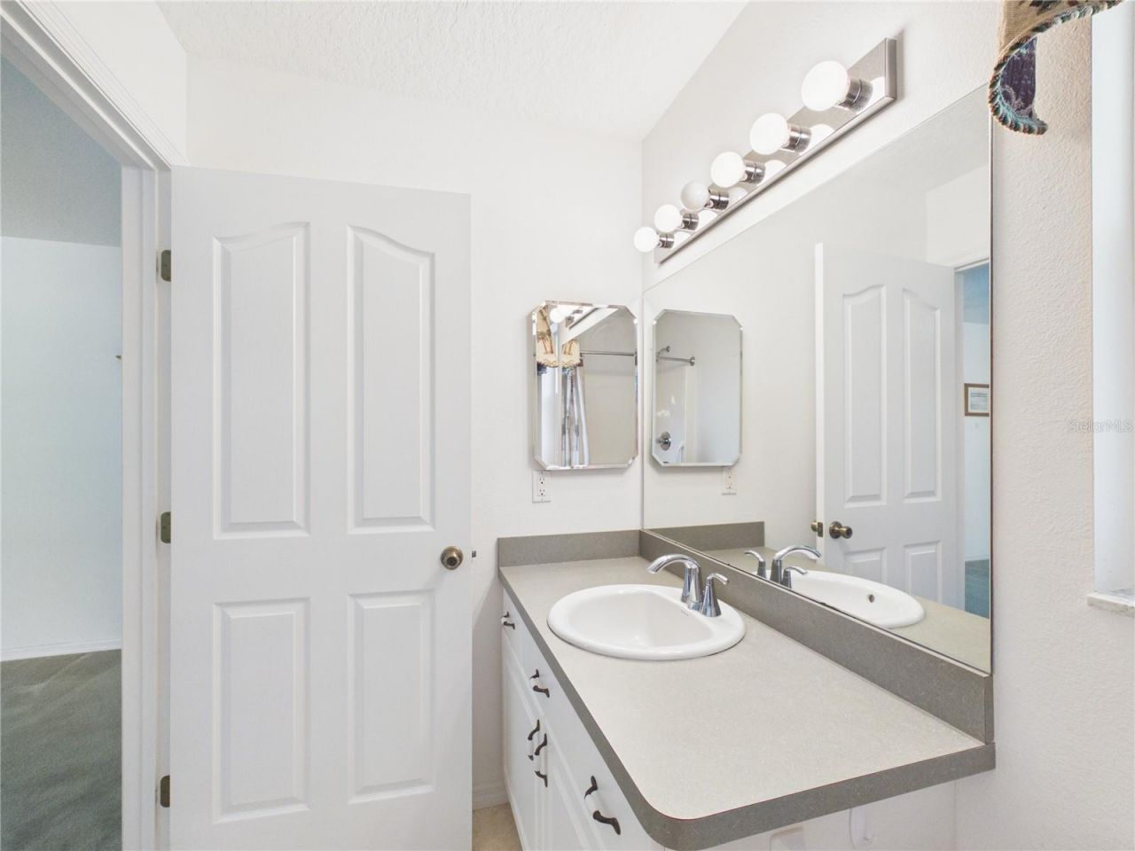 11236 N Rain Point , Inglis, FL 34449 Photo
