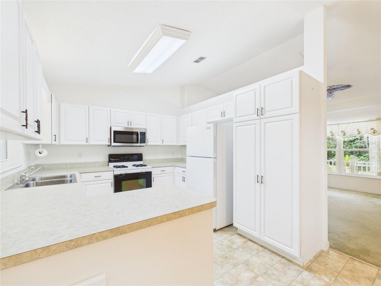 11236 N Rain Point , Inglis, FL 34449 Photo