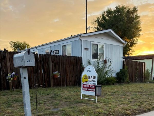 210 Oak Street, Log Lane Village, CO 80705