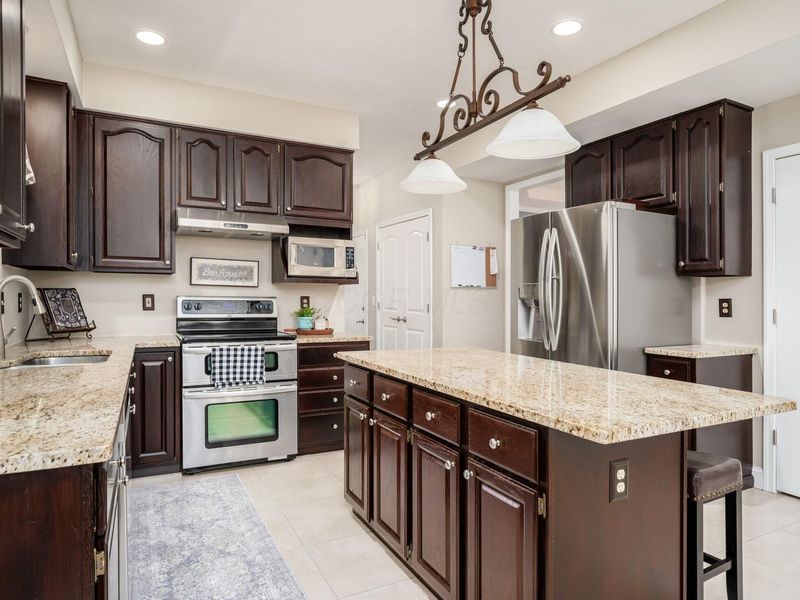 7659 Wallsend Court, Dublin, OH 43017 Photo 12