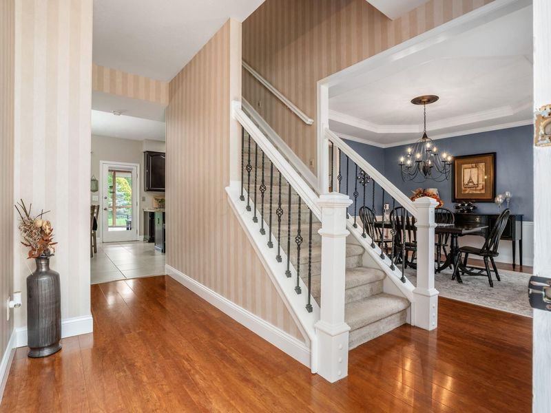 7659 Wallsend Court, Dublin, OH 43017 Photo 2
