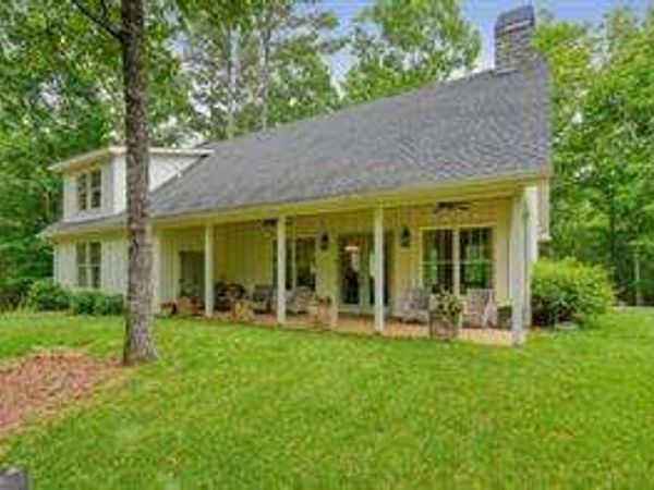 331 Blackberry Trail, Ball Ground, GA 30107