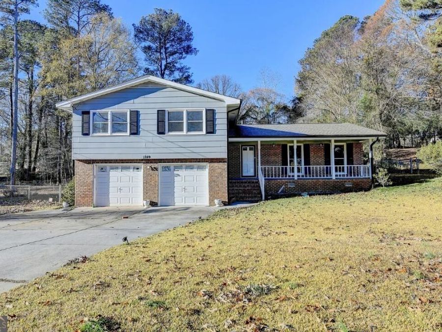 Property Image 4